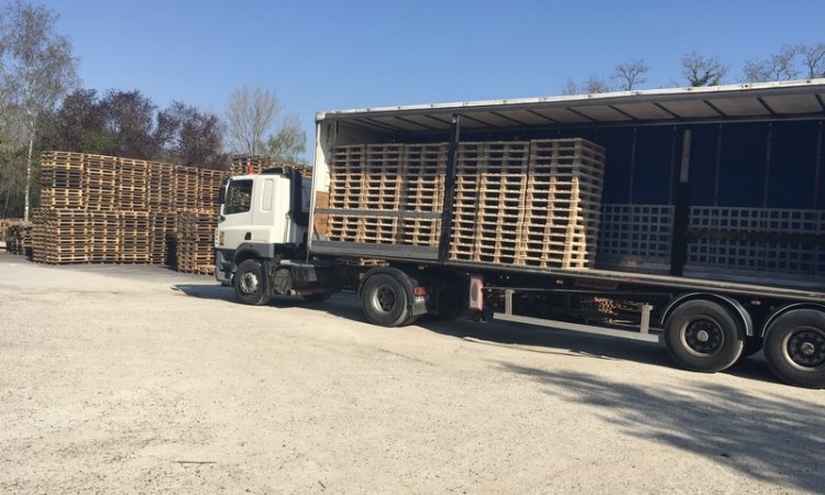 Les Palettes de David Livraison de palettes bois en semi remorque Bazoches-et-Saint-Thibaut